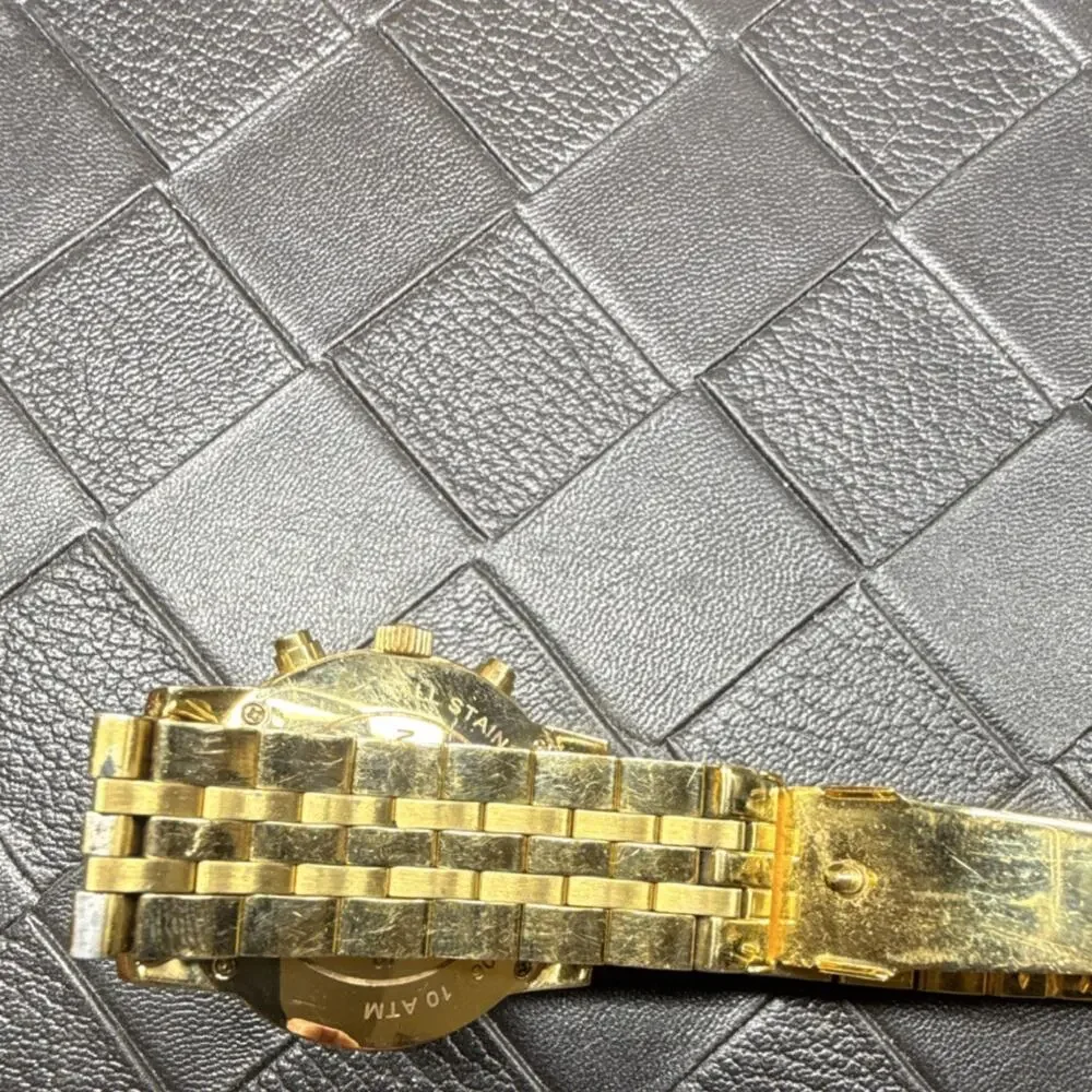 Michael Kors Women's Wristwatch MK-5698 37mm Case 5.5-5.75 Max Wrist Size Gold
